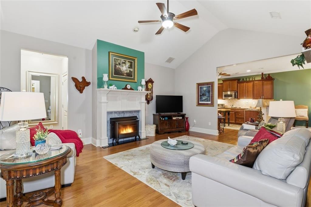 995 Savannah Commons Drive NE 6