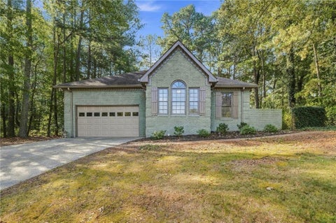 Homes For Sale - 2806 Brookwest Drive<br/> Marietta, GA 30064