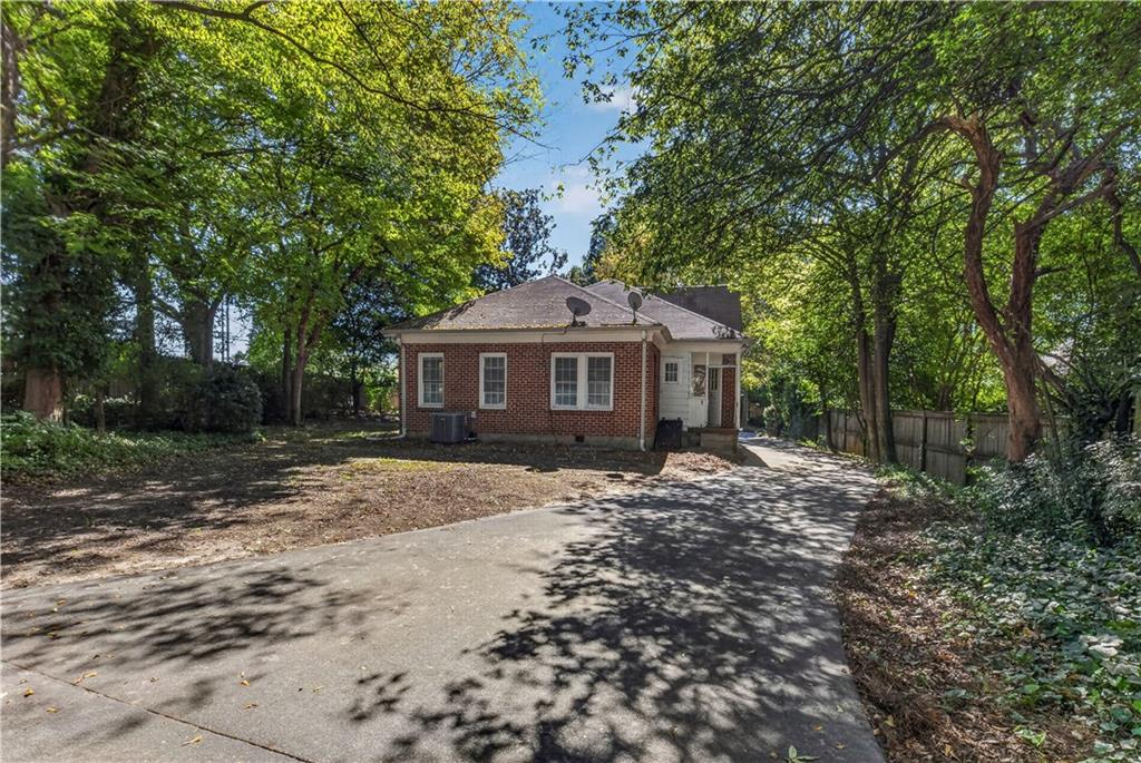 50 Brookhaven Drive NE