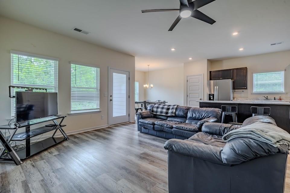 3 Oak Ridge Court NE