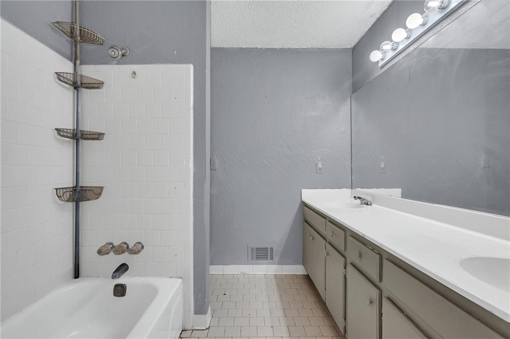 Fox Hills - Residential