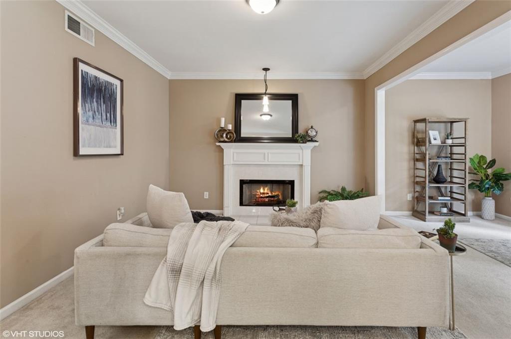 230 BLUFF OAK Drive