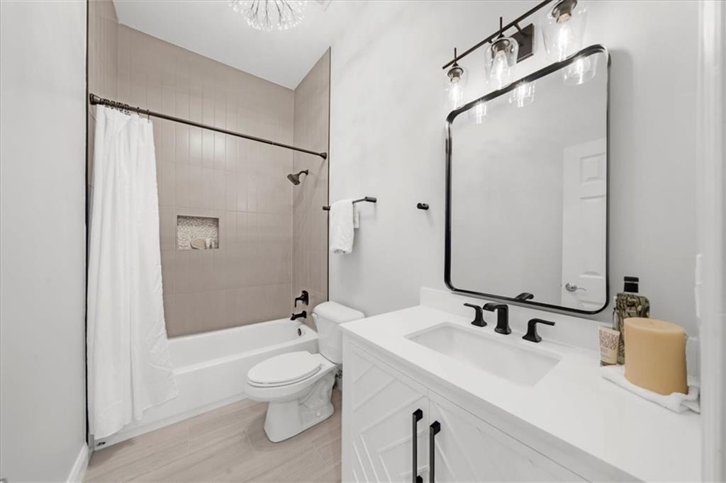 Academy Park - Residential