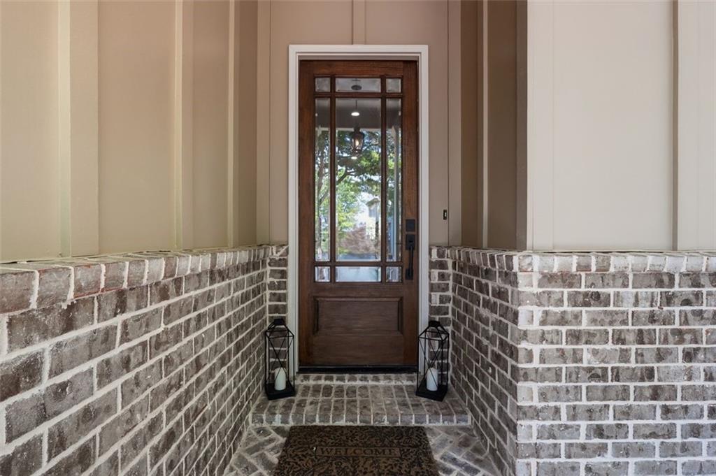 2107 E Haven Drive NE