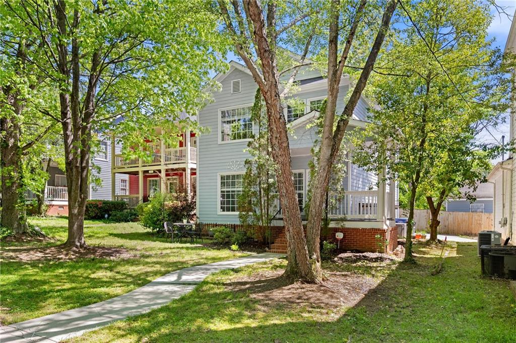 1008 Lena Street NW