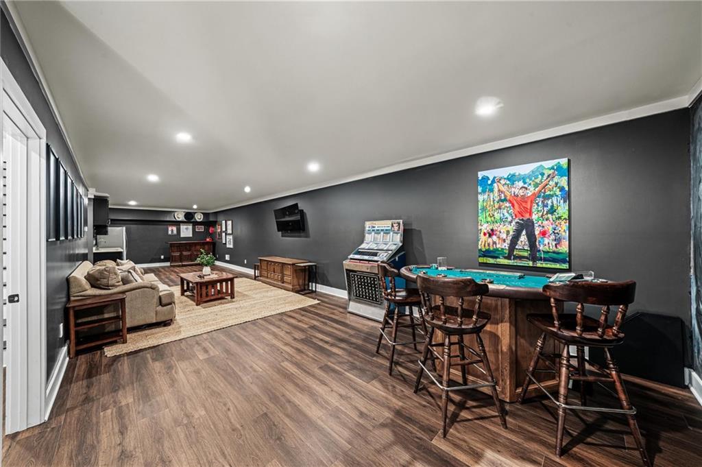 1570 King Arthur Court SE