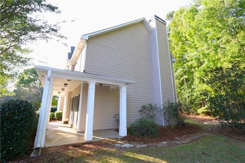 A home in Powder Springs