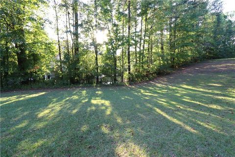 A home in Powder Springs