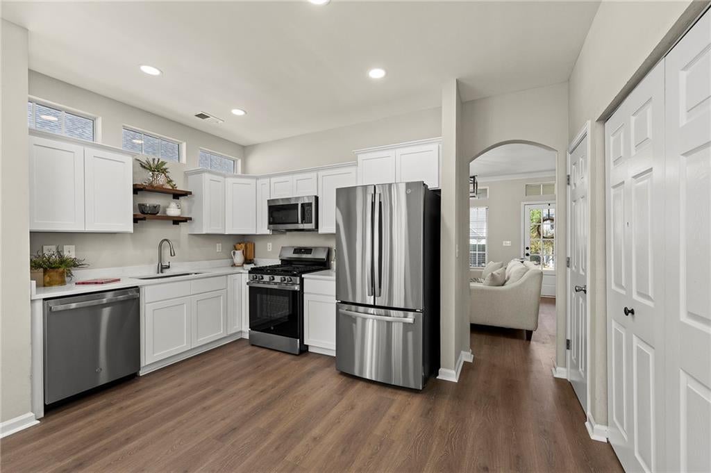 312 Pinehurst Way