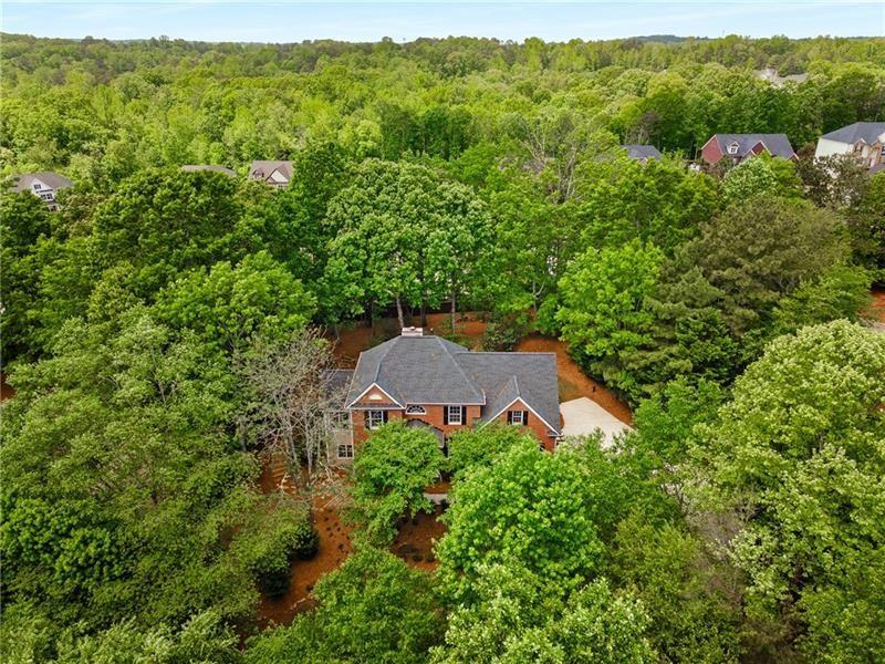 3895 Overlake Drive, Cumming, Georgia image 2