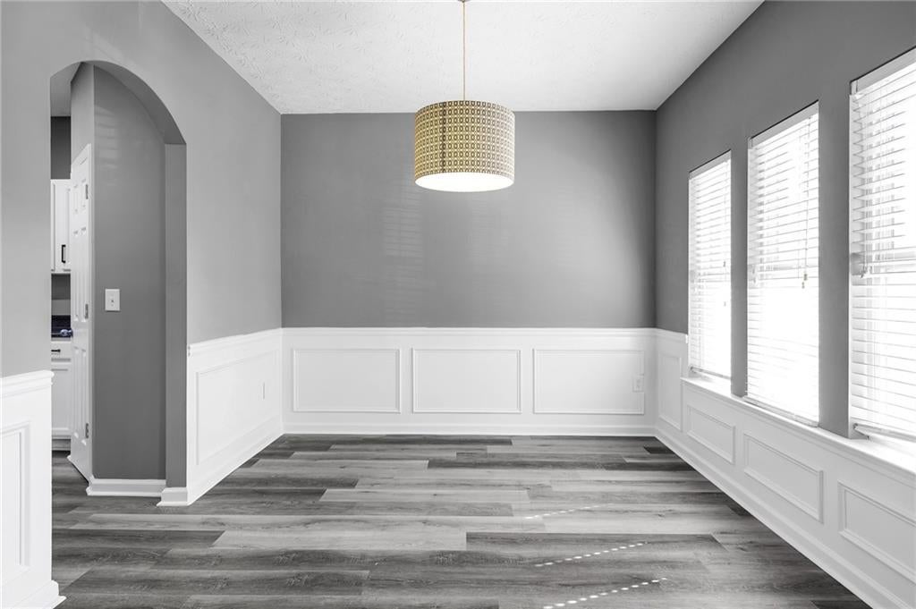 6156 Shoals Loop