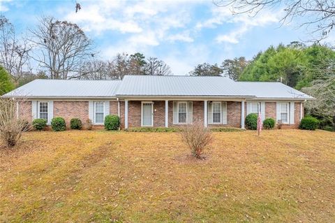 1870 Chatsworth Highway Ellijay GA 30540