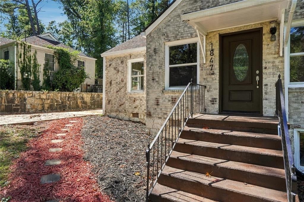 1847 Ridgeland Drive