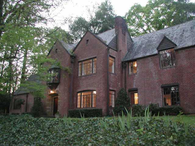 Magnificent English inspired country estate on 3.5 acres. Ideal for client with passion for restoration or your builder client.See floorplan on virtual tour.Stunning Great hall, foyer,pool,covered BBQ, 3 room carriage house and ample room for tennis and extensive gardens.