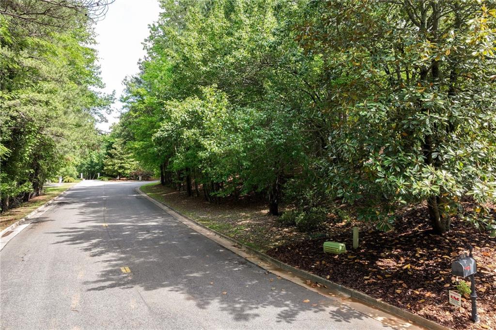208 Lake Pointe Drive