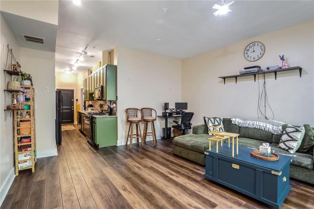 HILL STREET LOFT - Residential