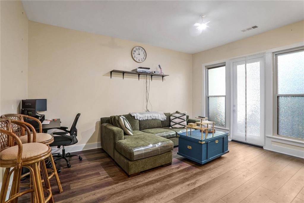 HILL STREET LOFT - Residential