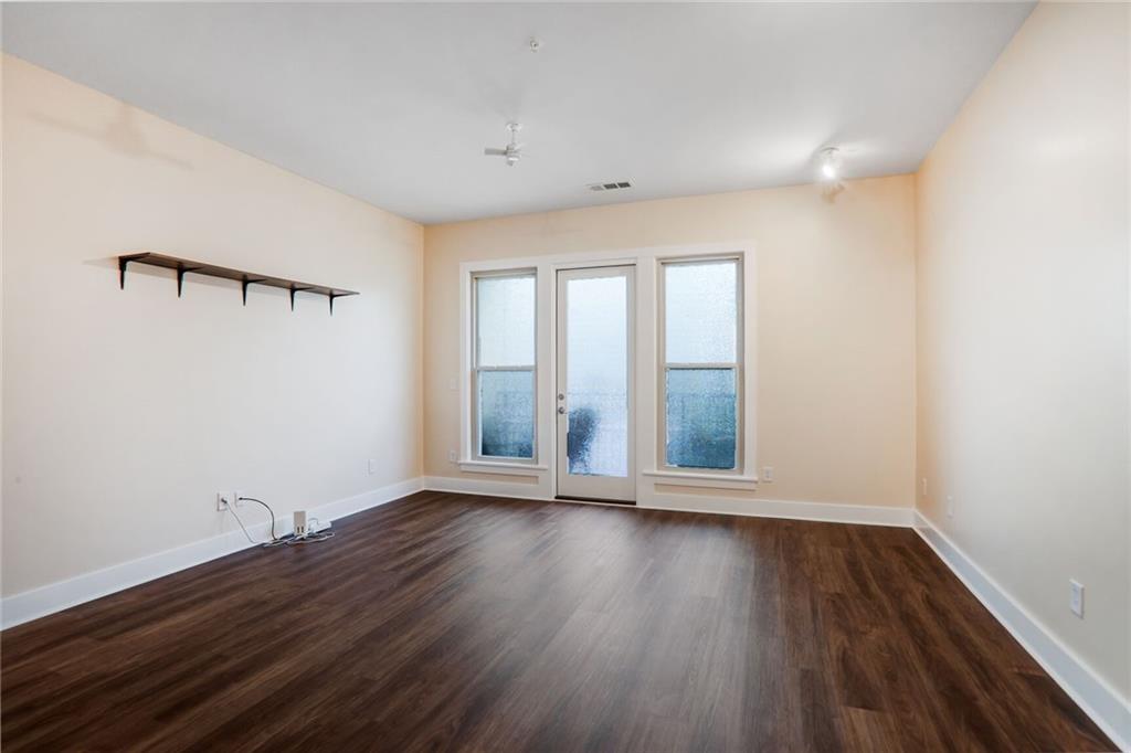 1195 MILTON TERRACE SE 2203