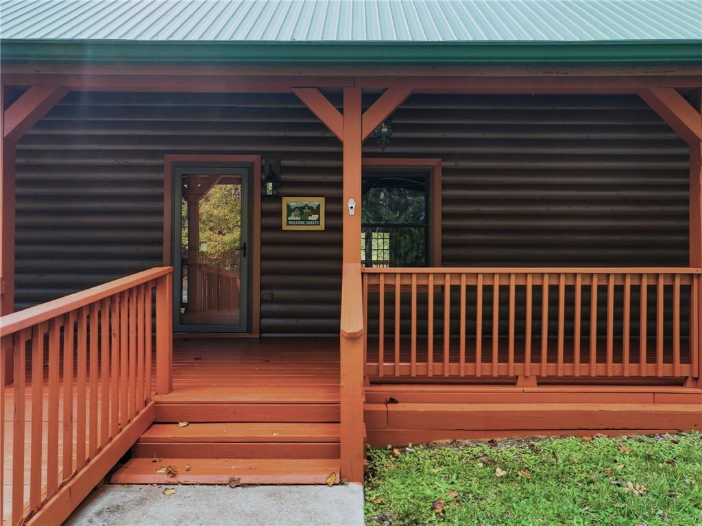 1384 Crystal Lane NE