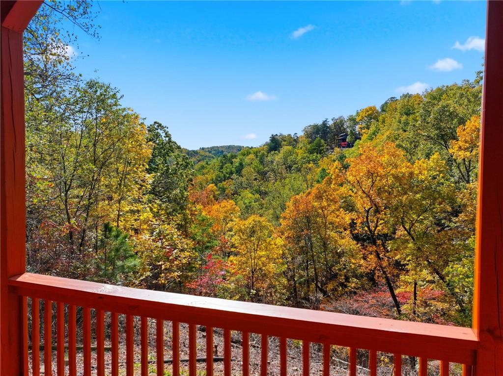 1384 Crystal Lane NE