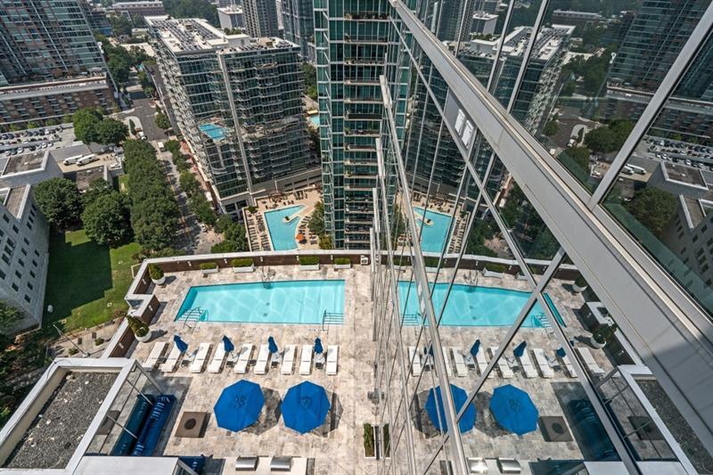 1065 Midtown Loews - Residential Lease