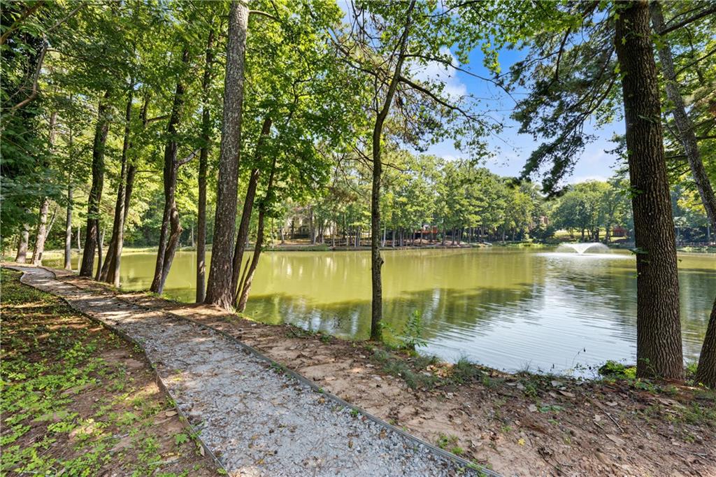 873 Edgewater Circle