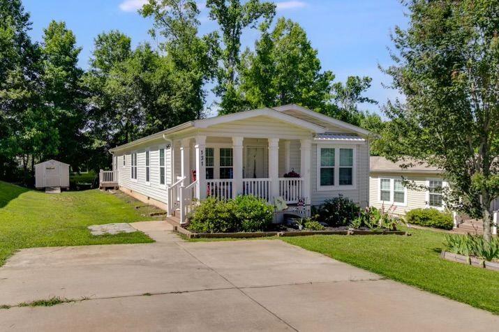 131 Bob White Lane, Newnan, Georgia image 2