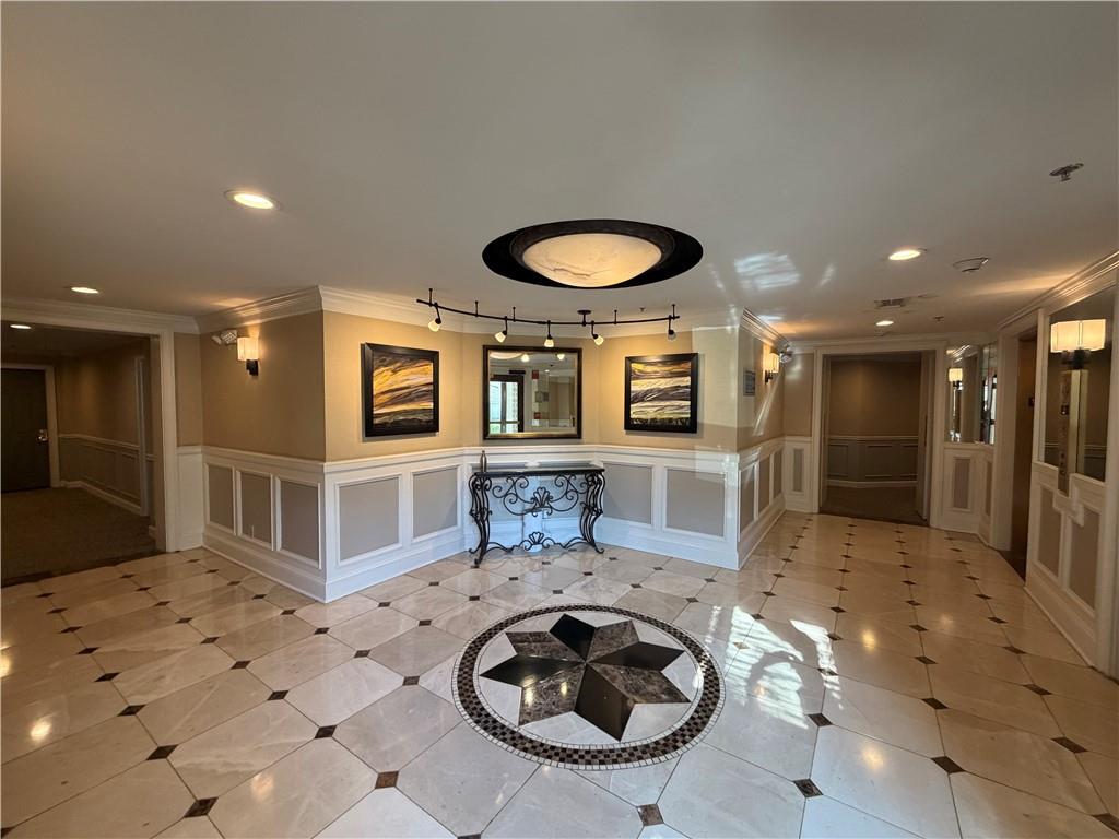 2511 River Green Drive NW