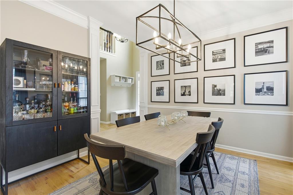 1113 Glenrose Drive SE