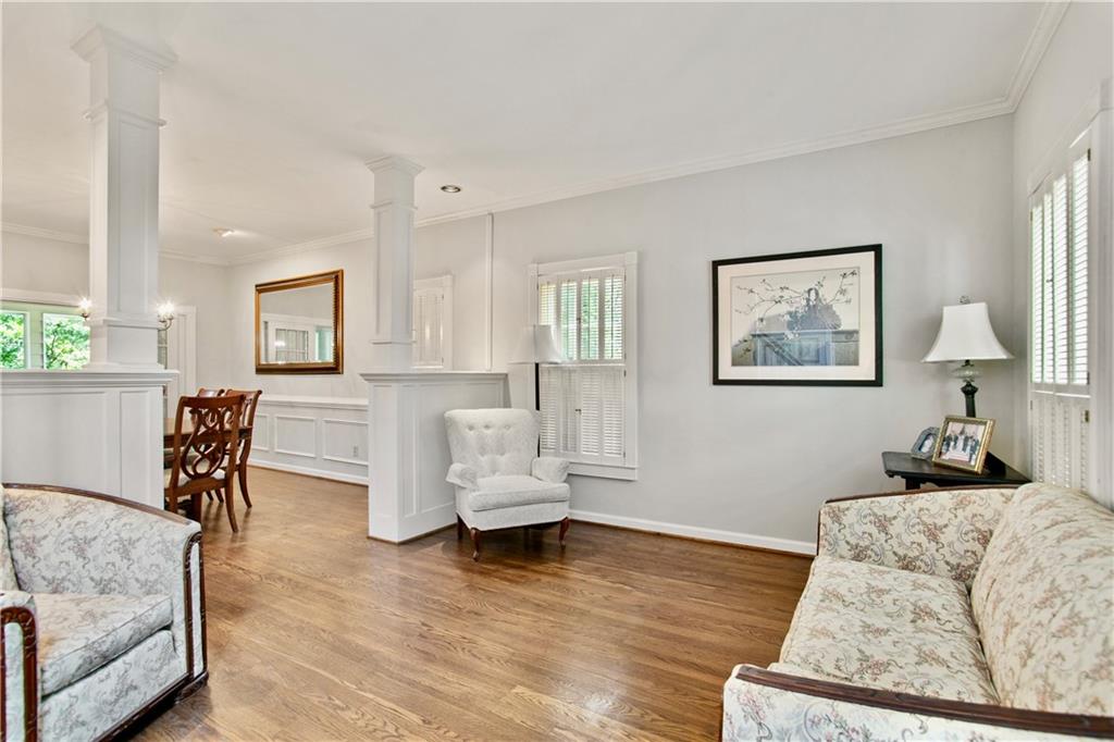 977 Marbury Court SW