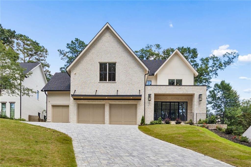 3035 Parkridge Drive NE