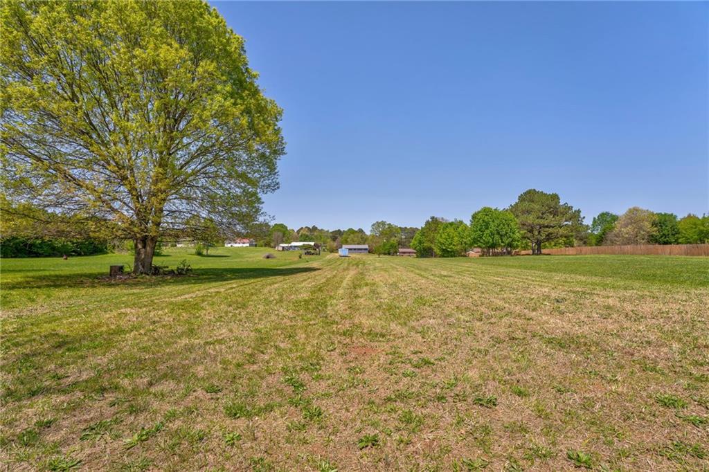 1194 Fairview Road, Calhoun, Georgia image 4