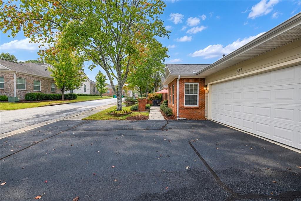 229 Villa Park Circle