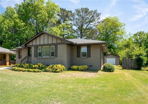 Photo of 1930 S Columbia Place, Decatur, GA 30032 (MLS # 7768828)