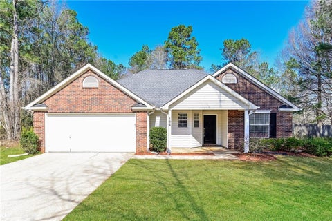 Homes For Sale - 106 Emerald Lane<br/> Hampton, GA 30228