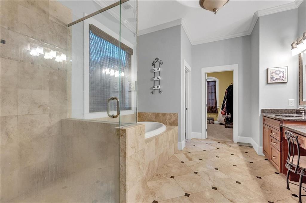 LENORE PLACE - Residential