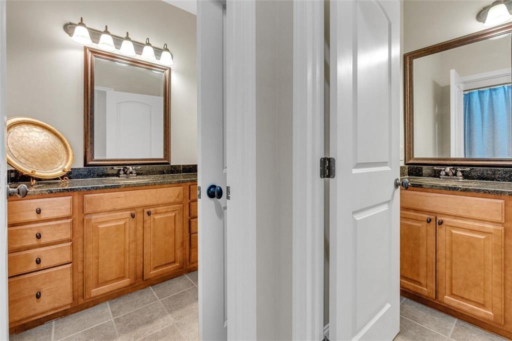 LENORE PLACE - Residential