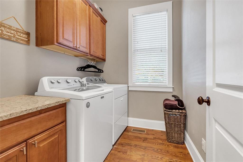 LENORE PLACE - Residential