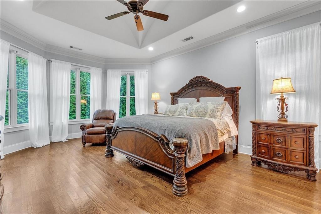 LENORE PLACE - Residential