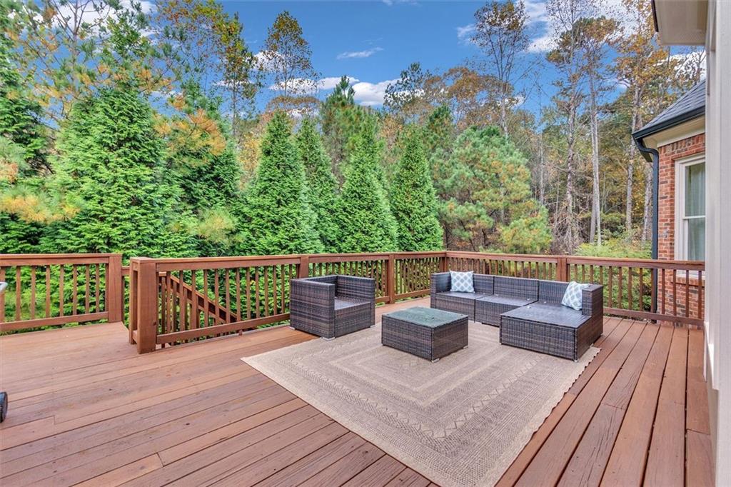 LENORE PLACE - Residential