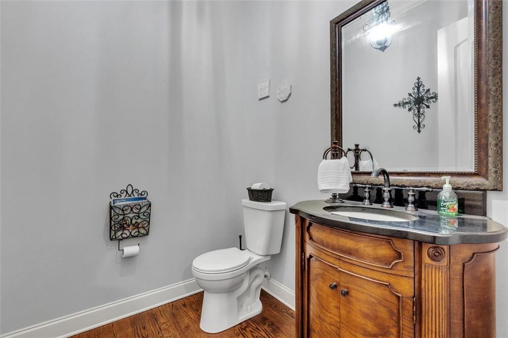 LENORE PLACE - Residential