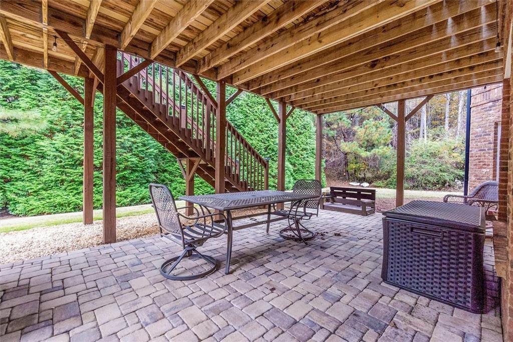 LENORE PLACE - Residential