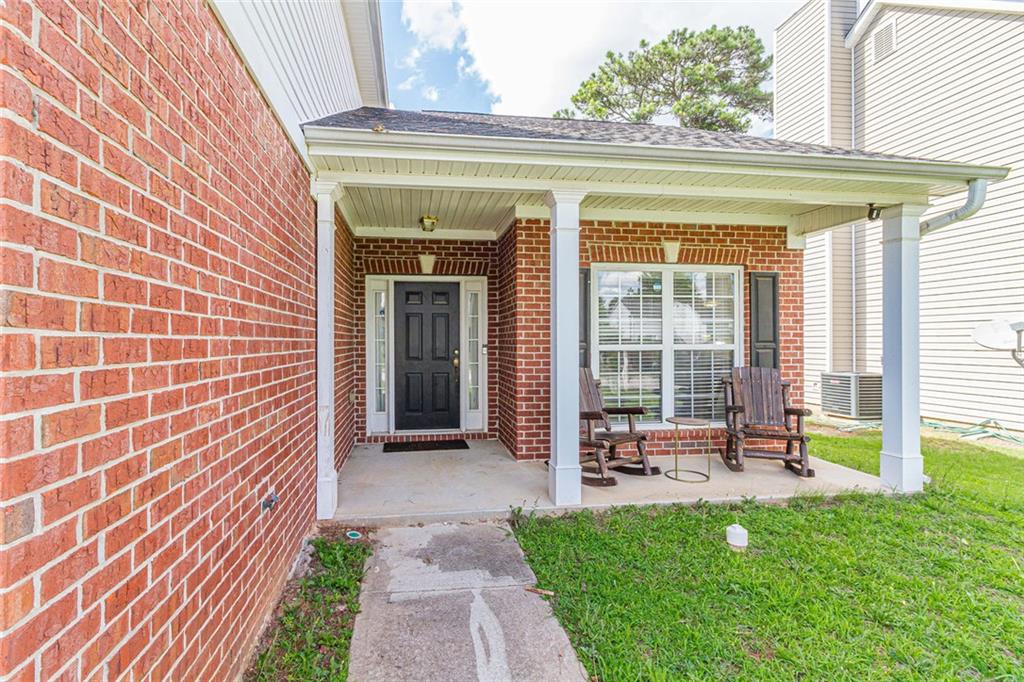 845 Clairidge Lane