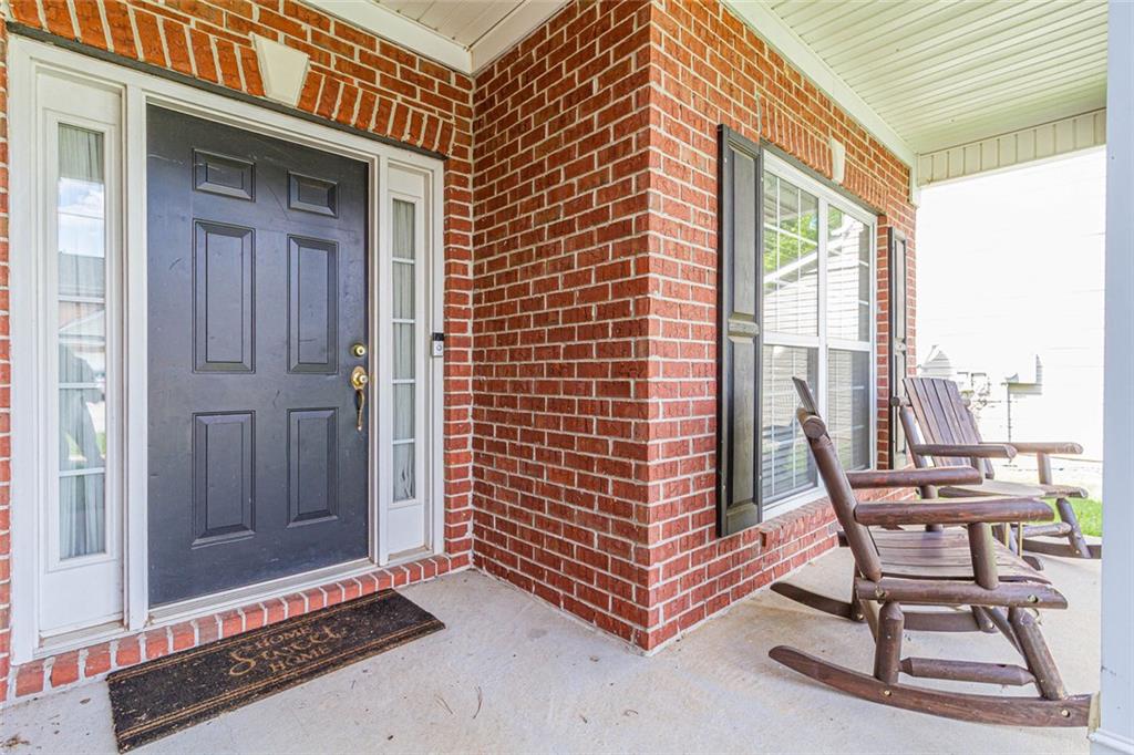 845 Clairidge Lane