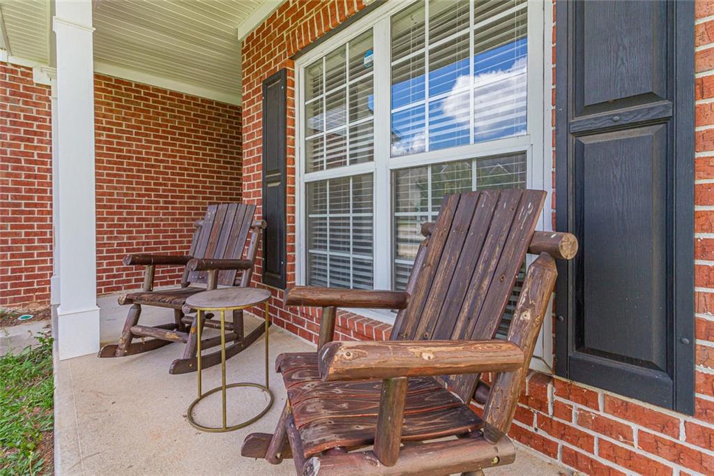 845 Clairidge Lane