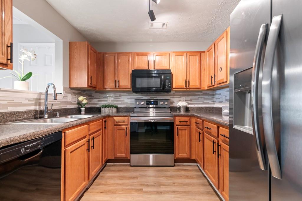 Vining Crest - Residential