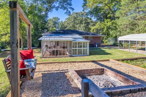 A home in Lilburn