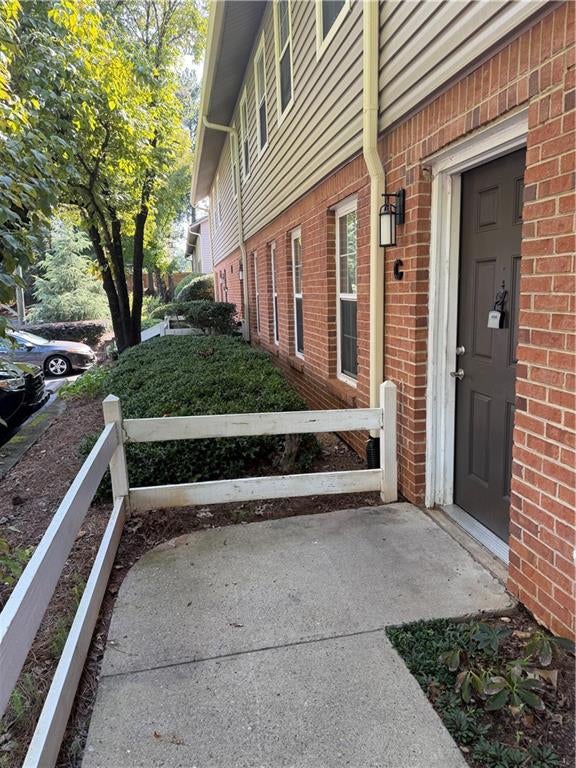 7750 Roswell Road 8C