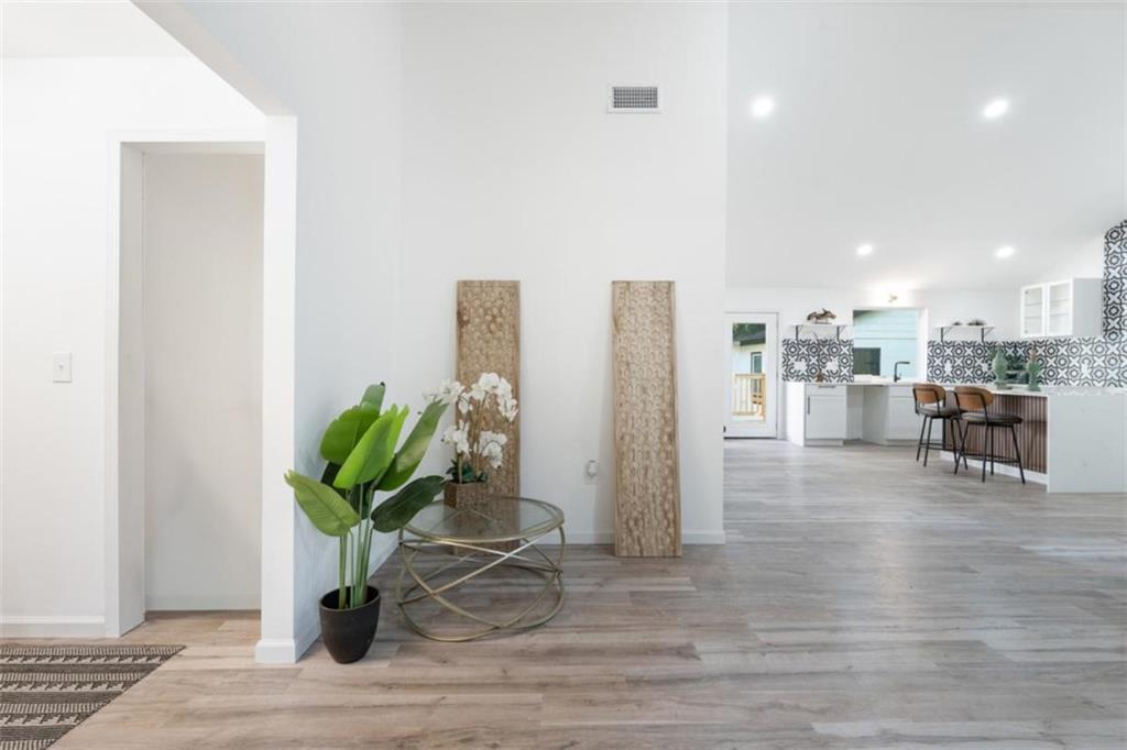 1705 Beechwood Boulevard