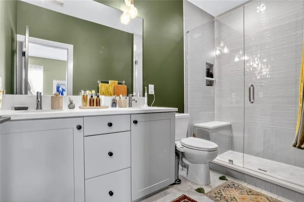 Atlanta, Georgia 30307, United States, 3 Bedrooms Bedrooms, ,4 BathroomsBathrooms,Residential,Active,214608